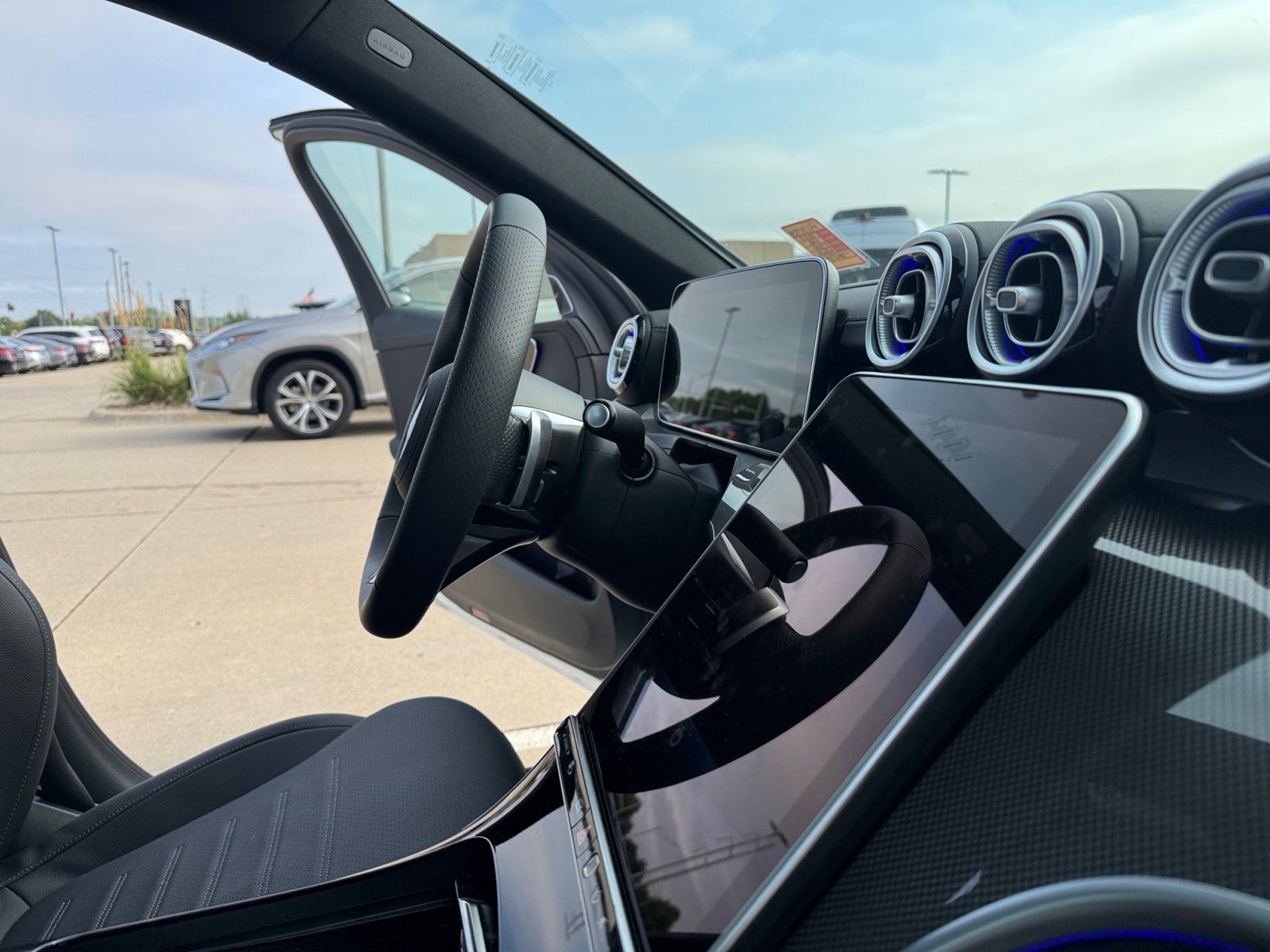 2025 Mercedes Benz C 300 4MATIC Sedan photo 25