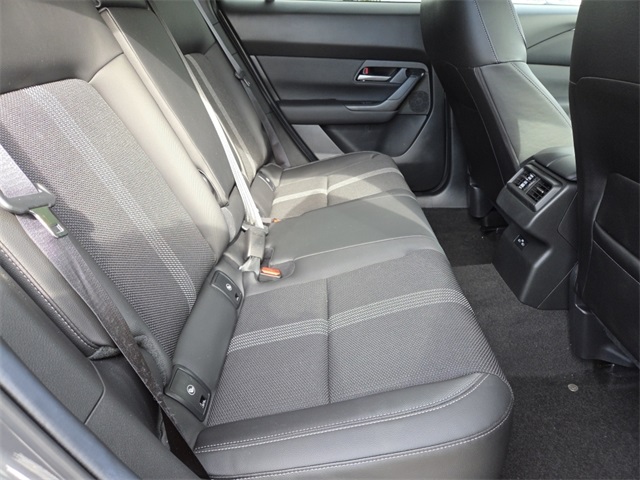 2025 Mazda CX-50 2.5 Select photo 13