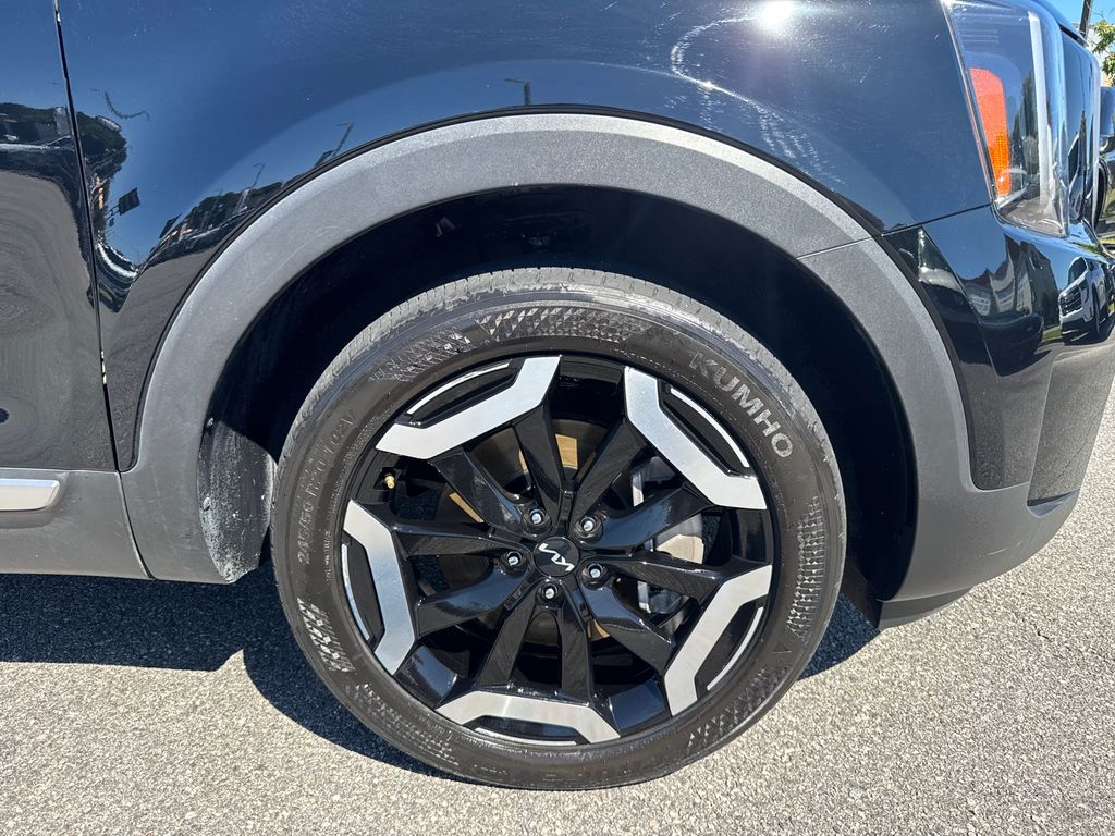 2024 Kia Telluride S photo 12