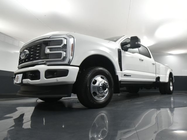 2025 Ford F-350 photo 44