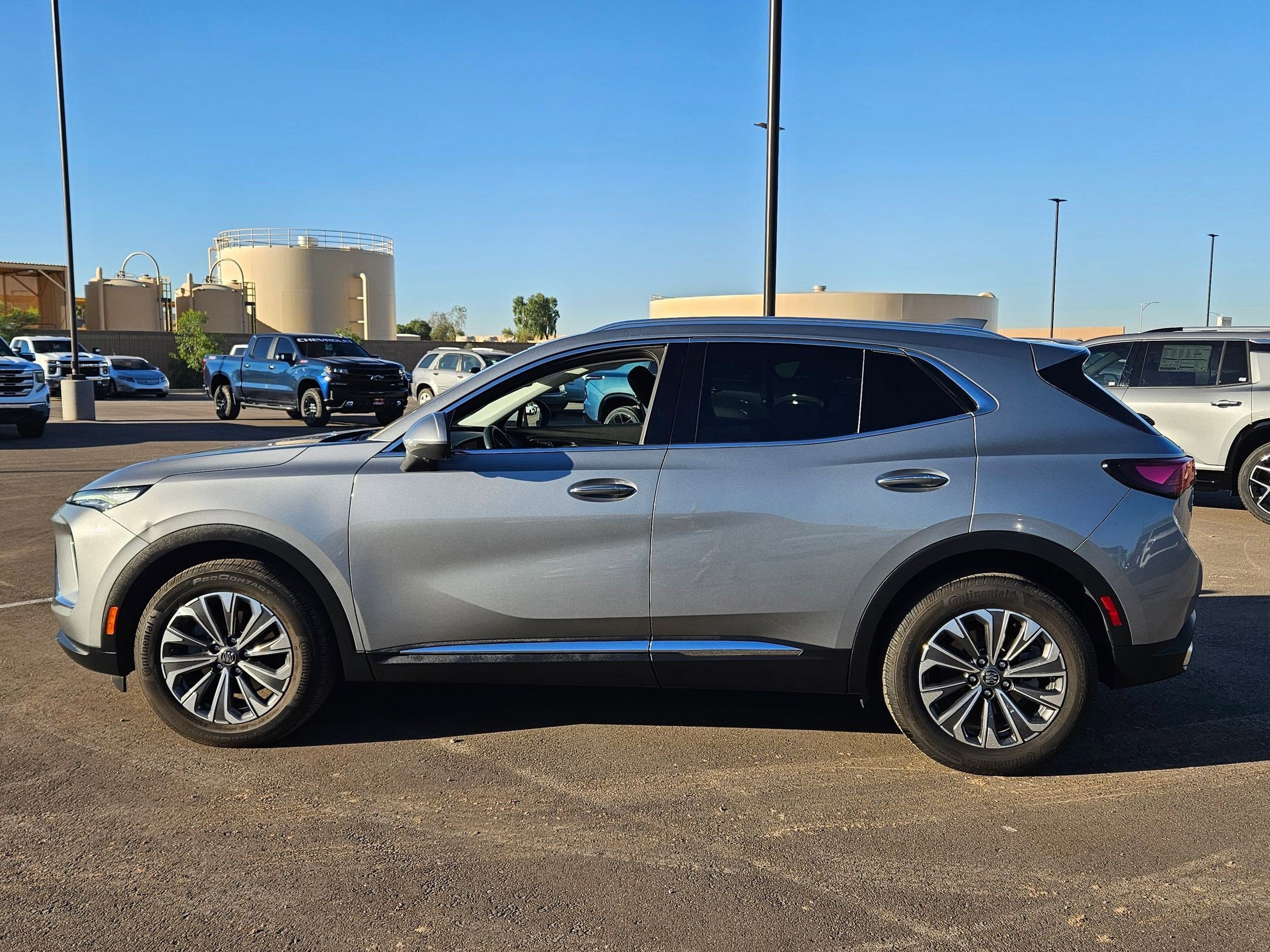 2025 Buick Envision Preferred photo 2