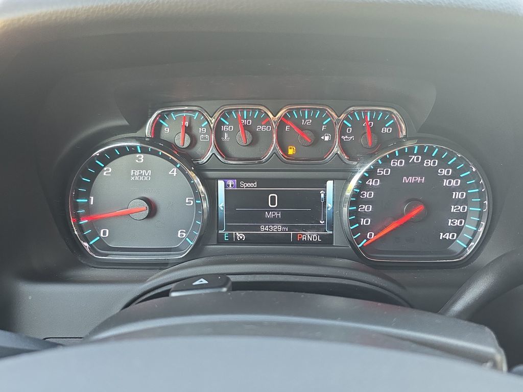 2018 Chevrolet Tahoe LT photo 22