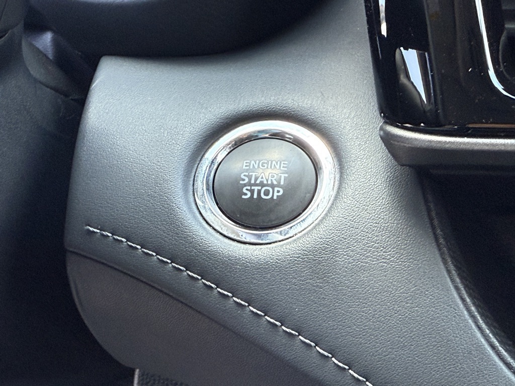 2023 Toyota Highlander XLE photo 27