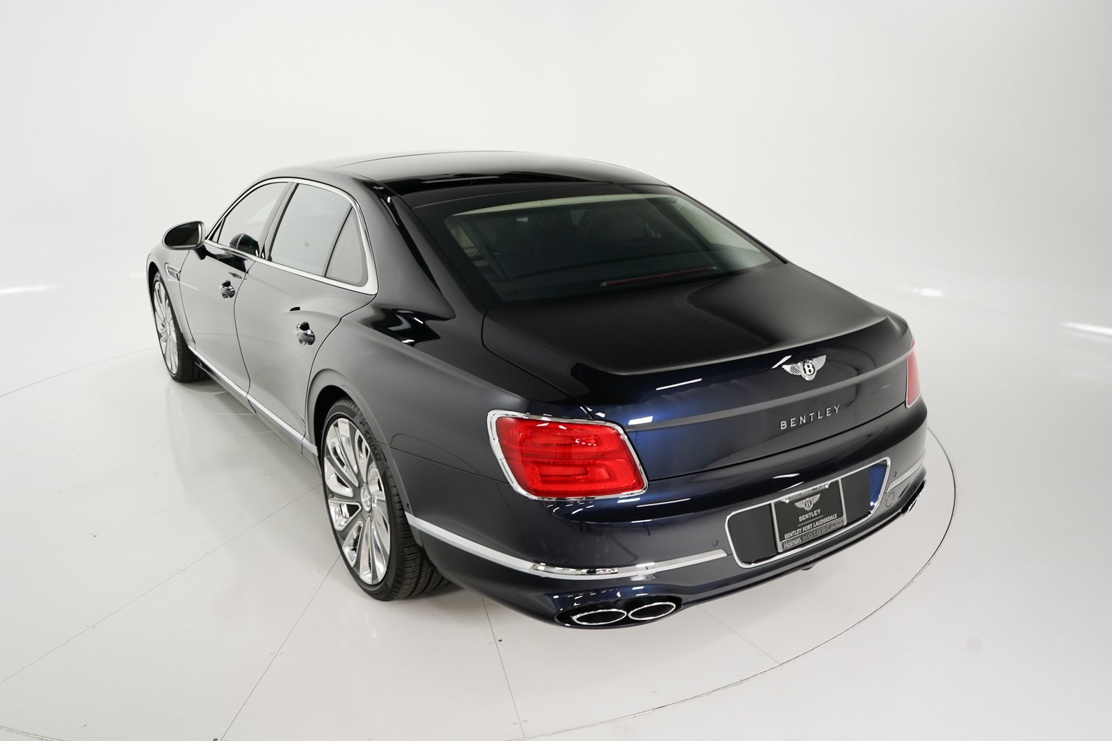 2024 Bentley Flying Spur Mulliner V8 photo 40