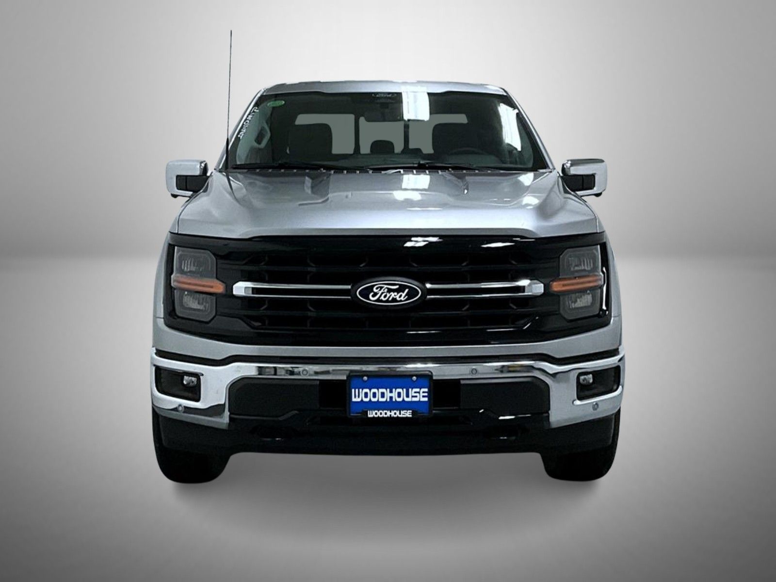 2025 Ford F-150 XLT photo 2