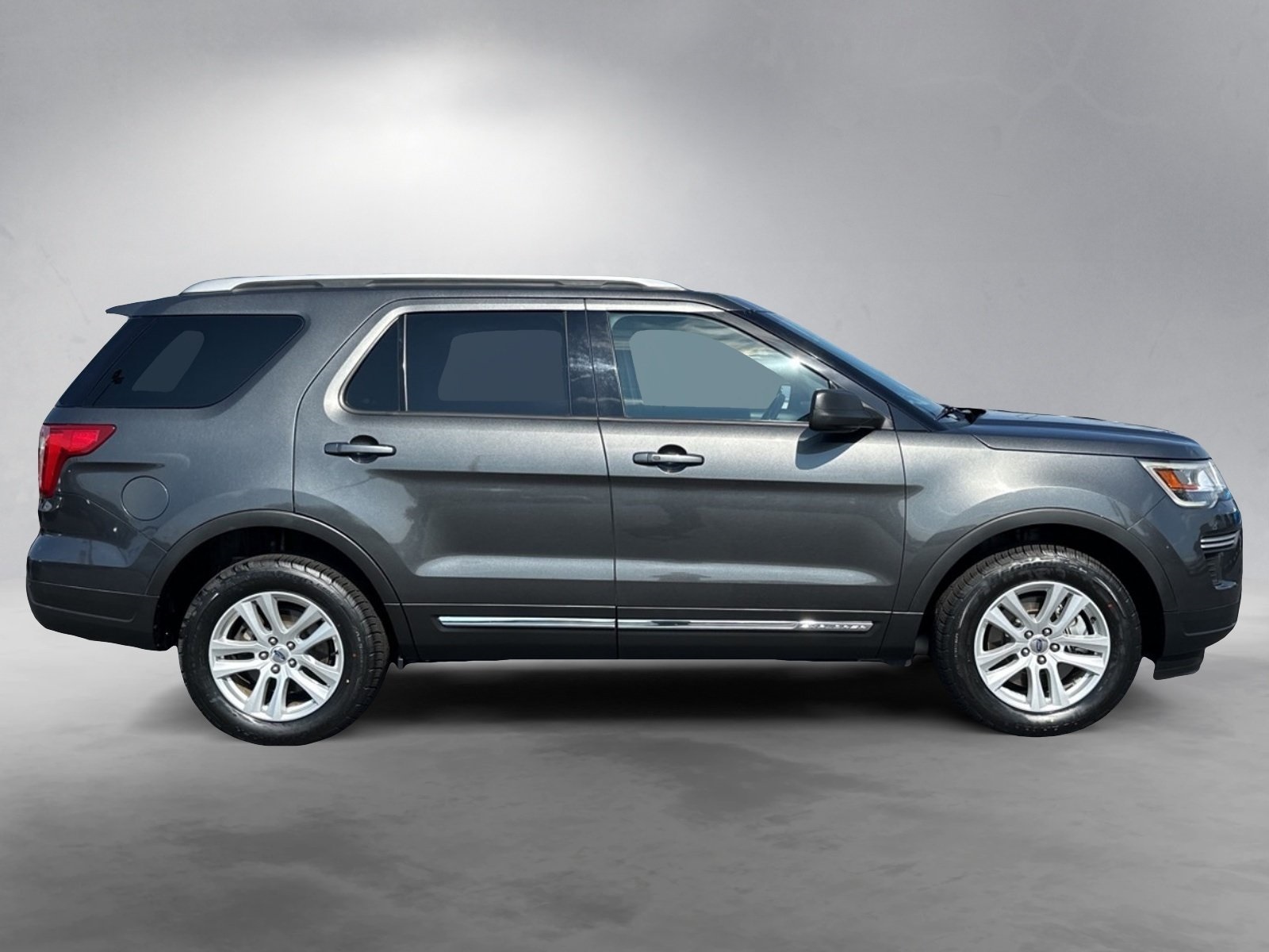 2019 Ford Explorer XLT photo 7