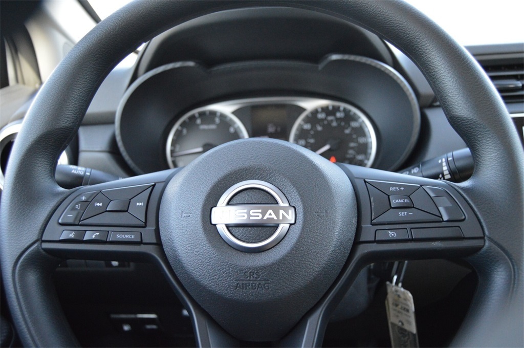 2025 Nissan Versa S photo 25