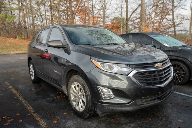 2021 Chevrolet Equinox LS photo 2