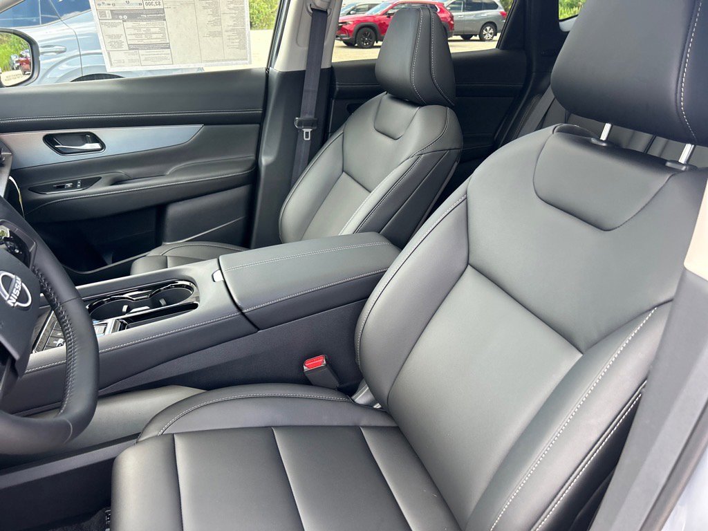 2025 Nissan Murano SL photo 4