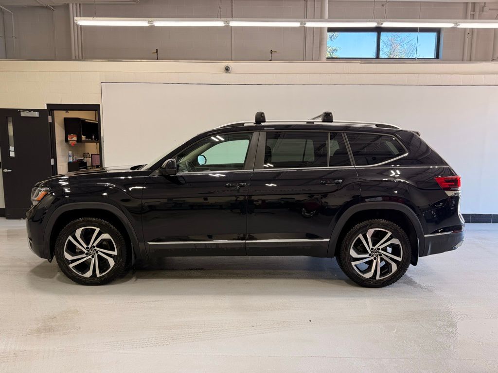 Used 2023 Volkswagen Atlas SEL with VIN 1V2BR2CA6PC557968 for sale in Golden Valley, Minnesota