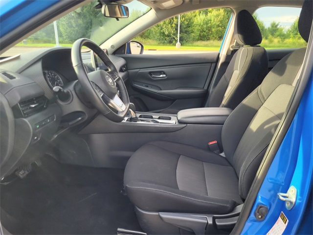 2023 Nissan Sentra SV photo 5