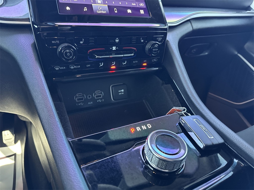 2022 Jeep Grand Cherokee Laredo photo 19