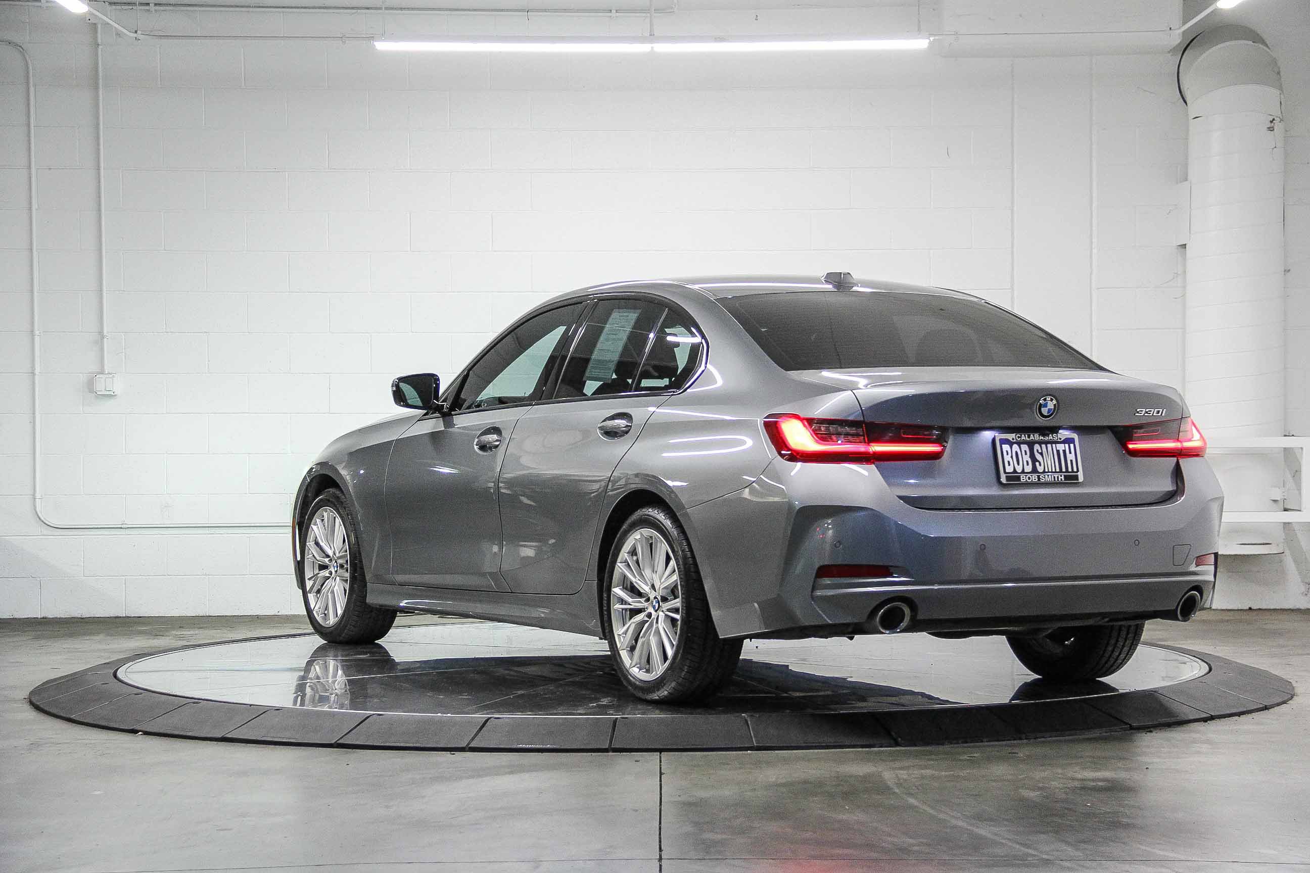 2023 Bmw 330i photo 4