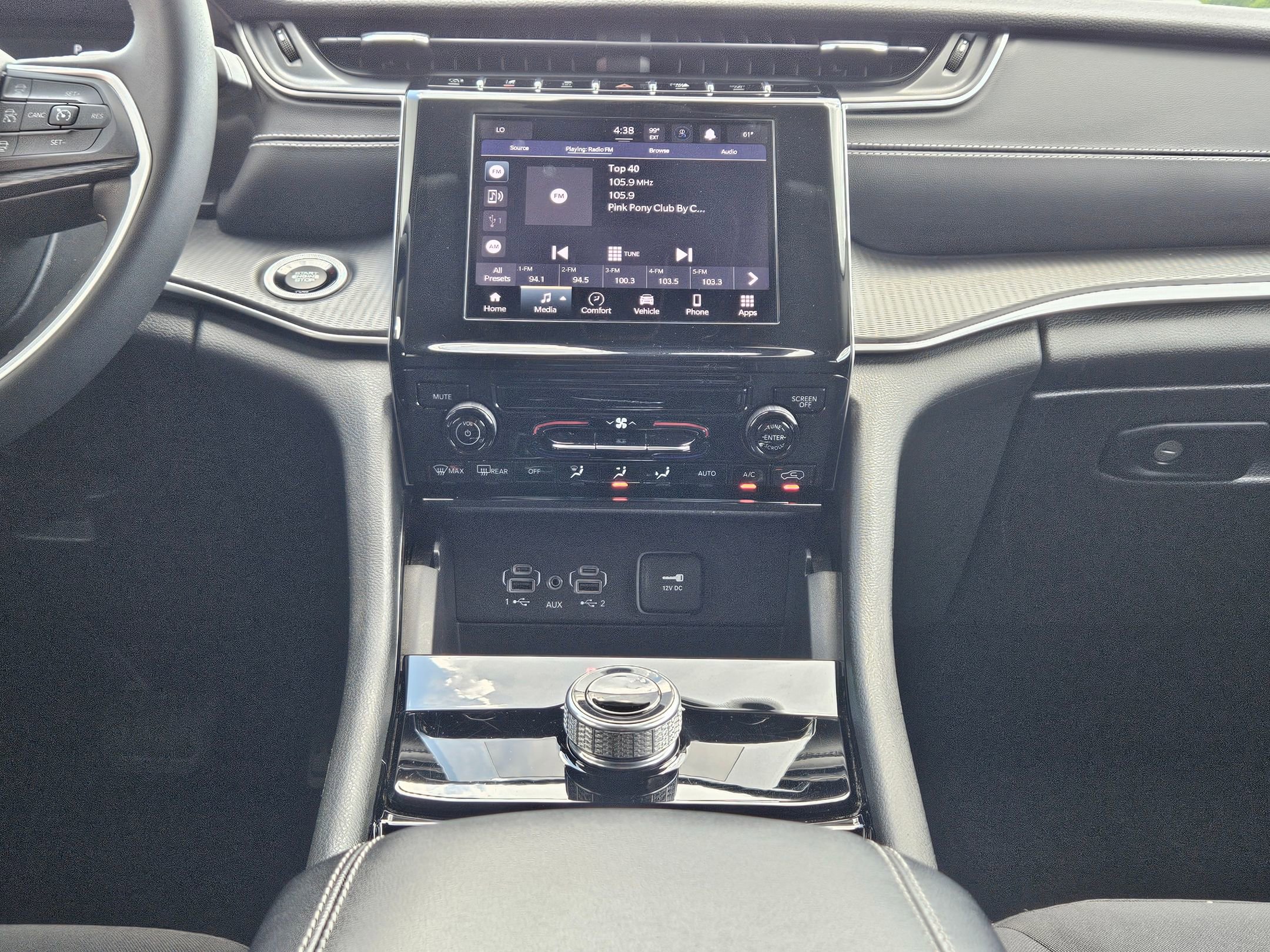 2023 Jeep Grand Cherokee Laredo photo 8