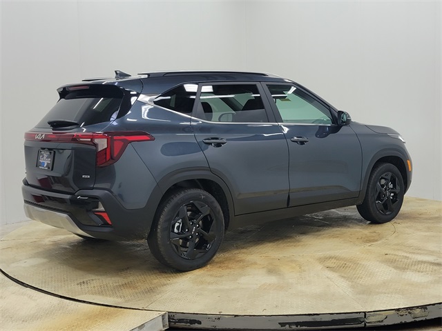 2026 Kia Seltos EX photo 4