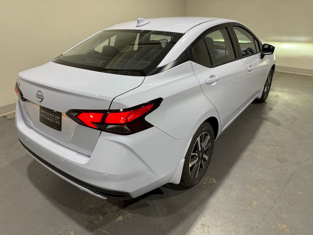 2025 Nissan Versa SV photo 7