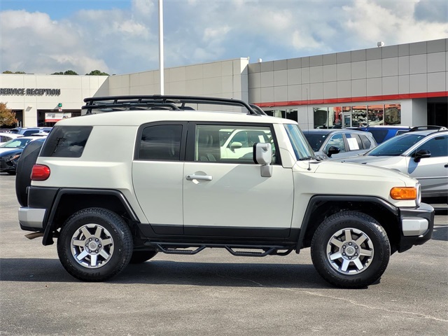 2014 Toyota FJ Cruiser Base photo 3