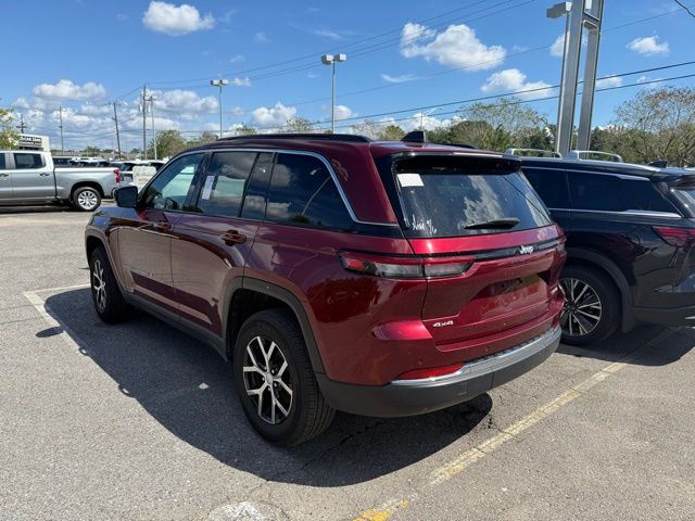 2024 Jeep Grand Cherokee Limited photo 5