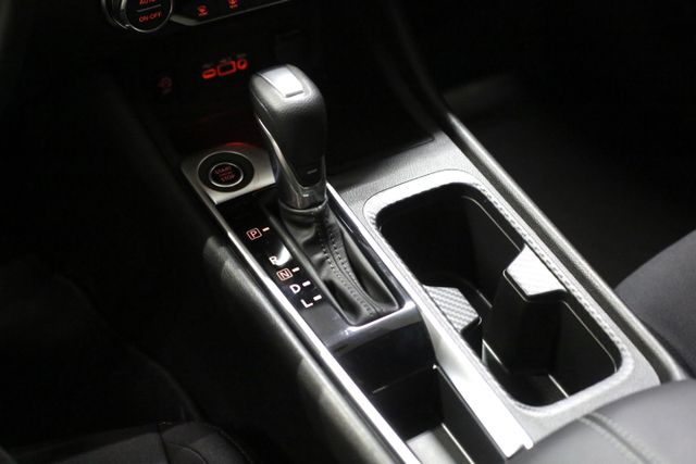 2025 Nissan Sentra SV photo 12