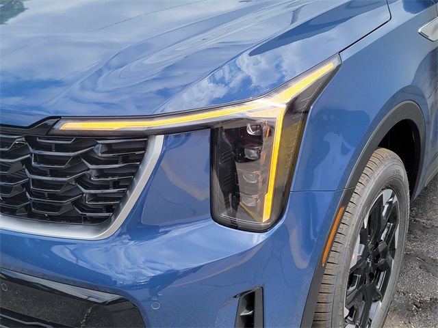 2026 Kia Sorento S photo 9