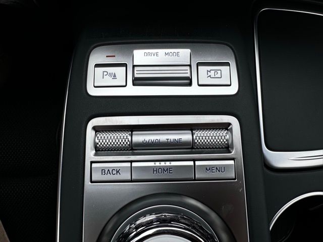 2025 Genesis GV70 2.5T Sport Prestige photo 33