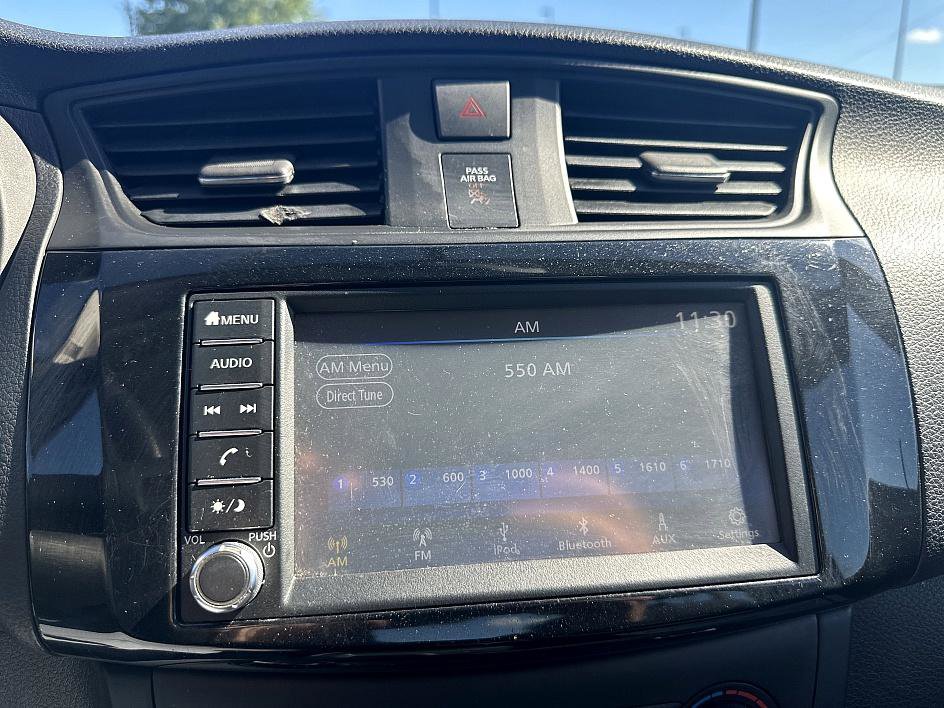 2019 Nissan Sentra S photo 11