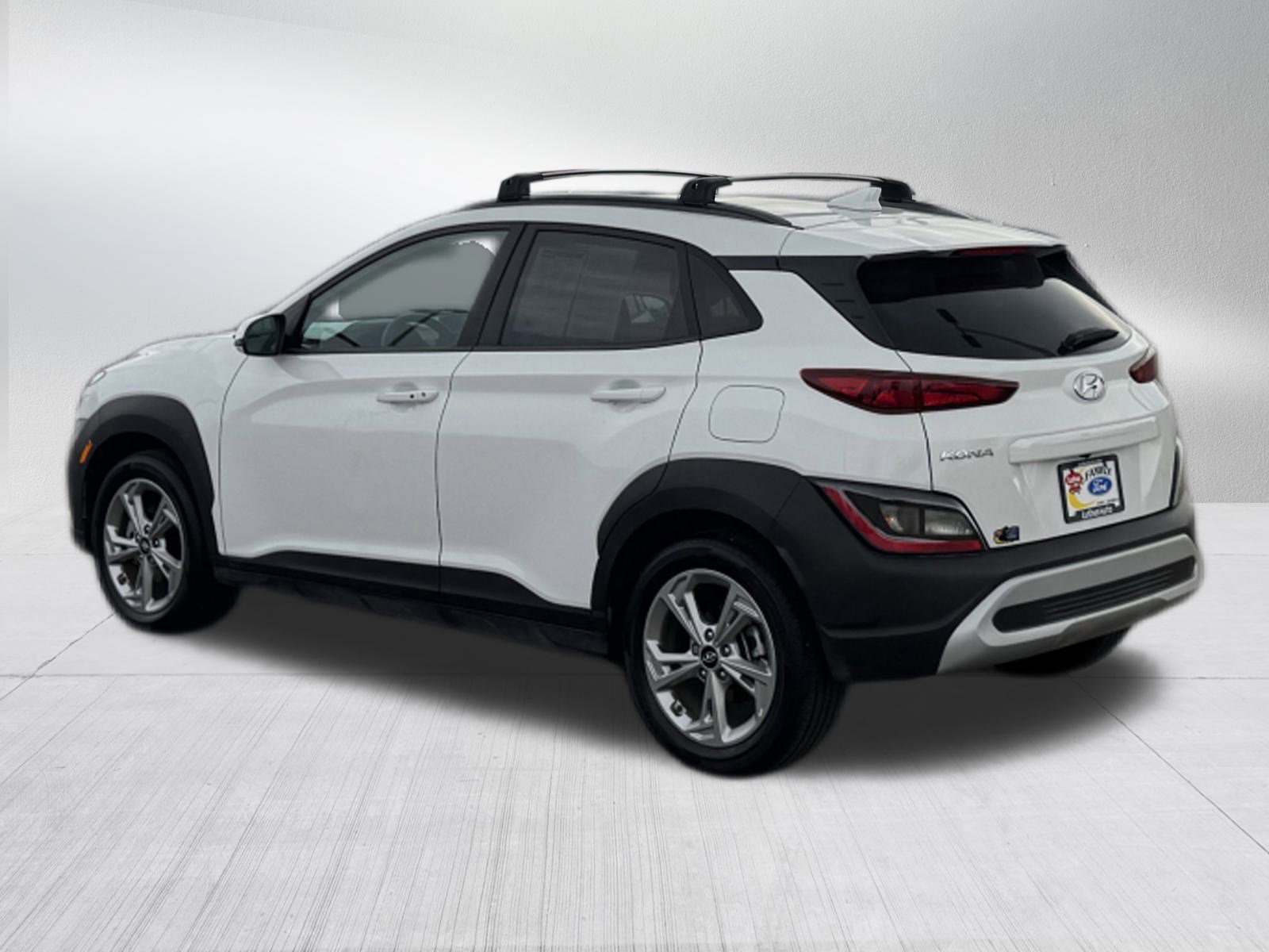 2023 Hyundai Kona SEL photo 4