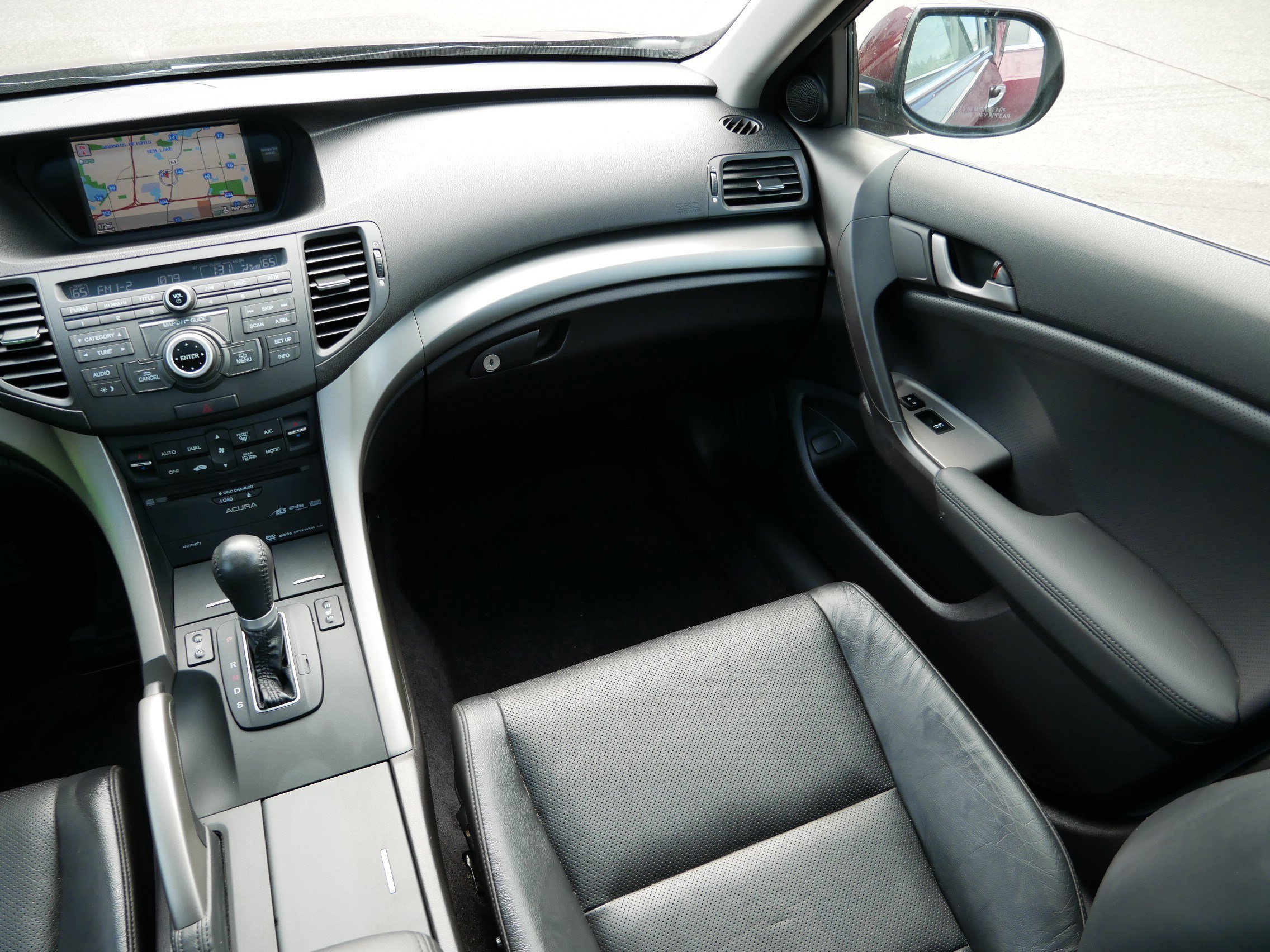 2010 Acura TSX Technology photo 11