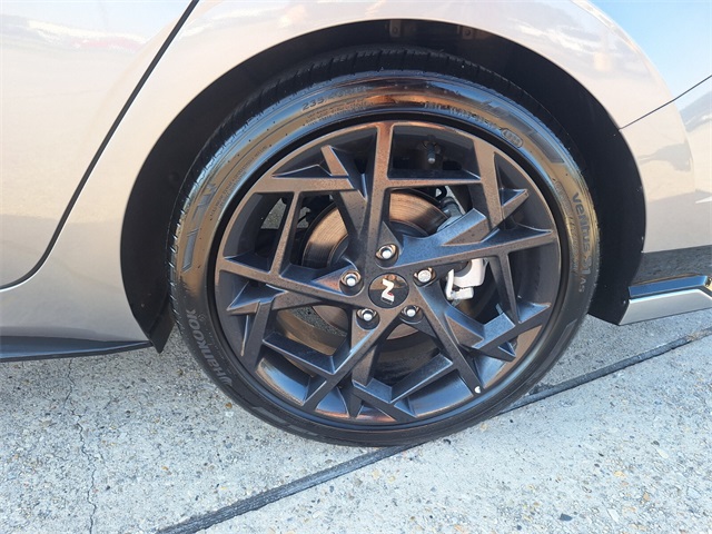 2024 Hyundai Elantra N Line photo 25
