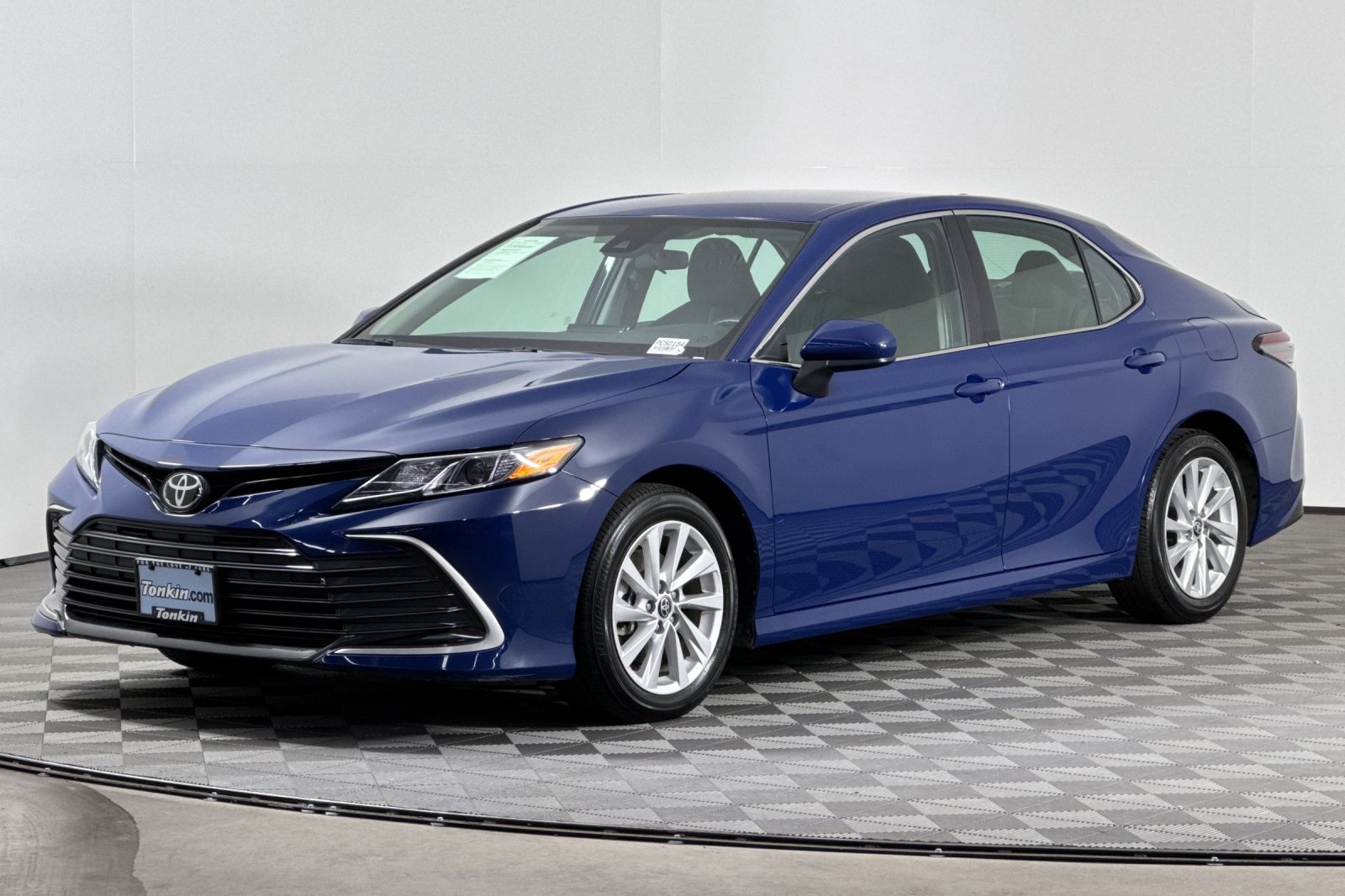 2024 Toyota Camry LE photo 8