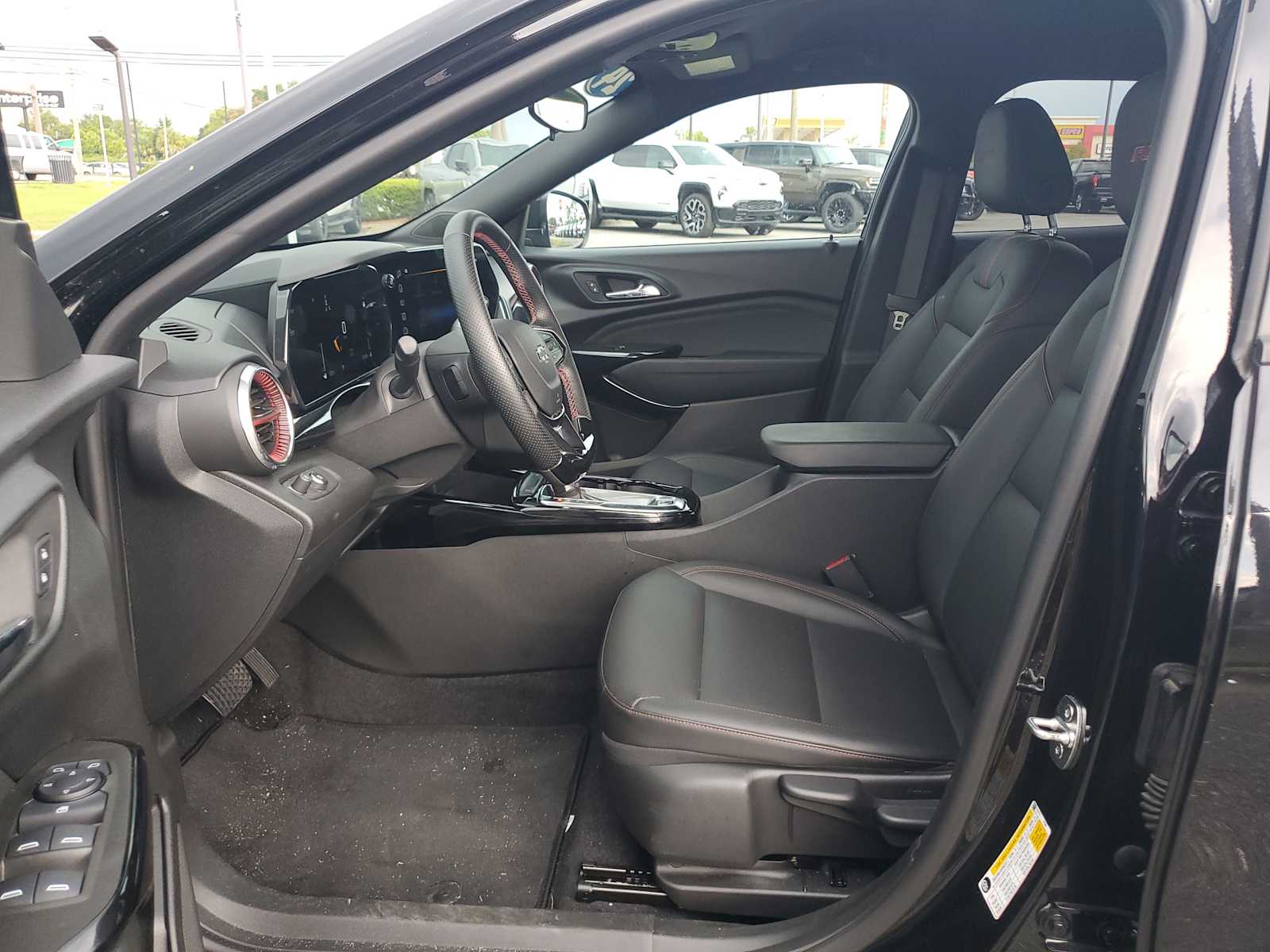 2024 Chevrolet Trax photo 14