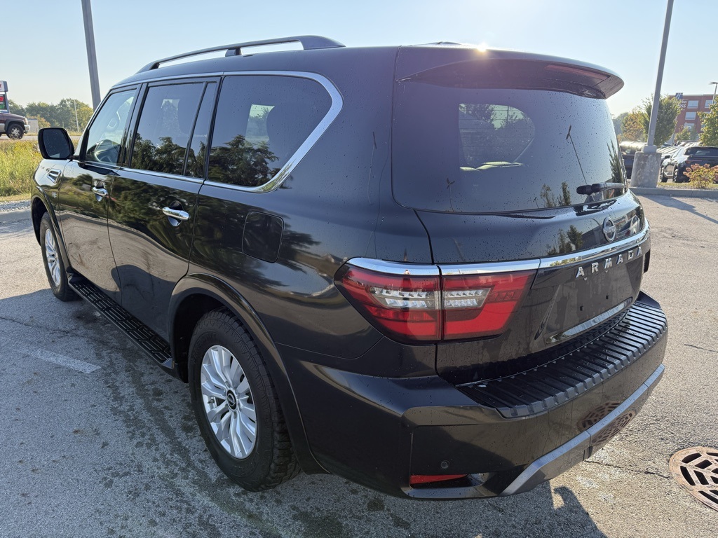 2021 Nissan Armada SV photo 4