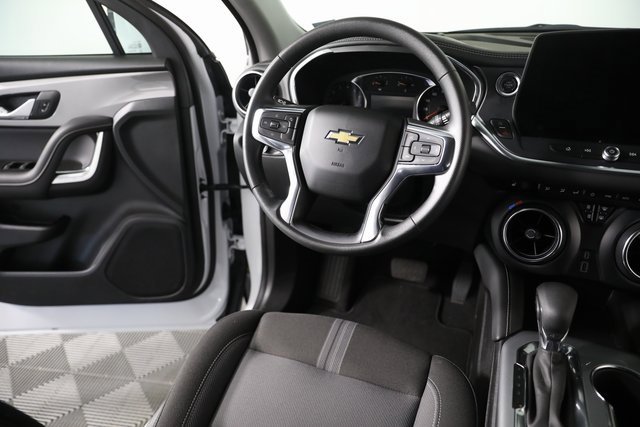 2025 Chevrolet Blazer 2LT photo 8