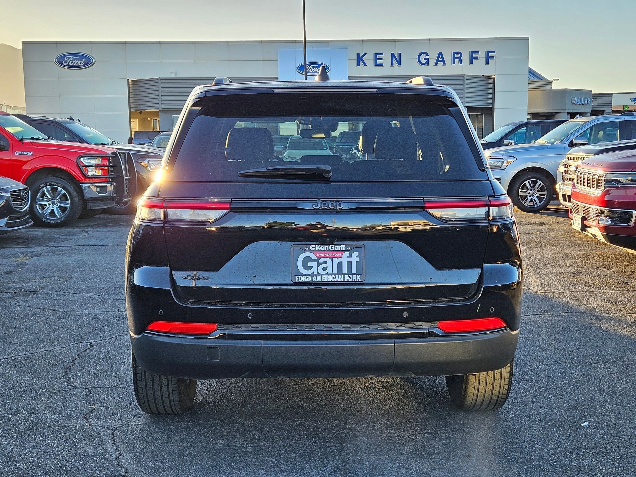 2024 Jeep Grand Cherokee Altitude photo 4