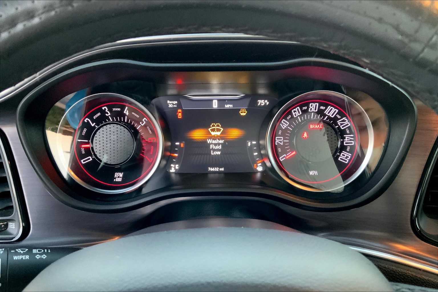 2018 Dodge Challenger R/T Shaker photo 21