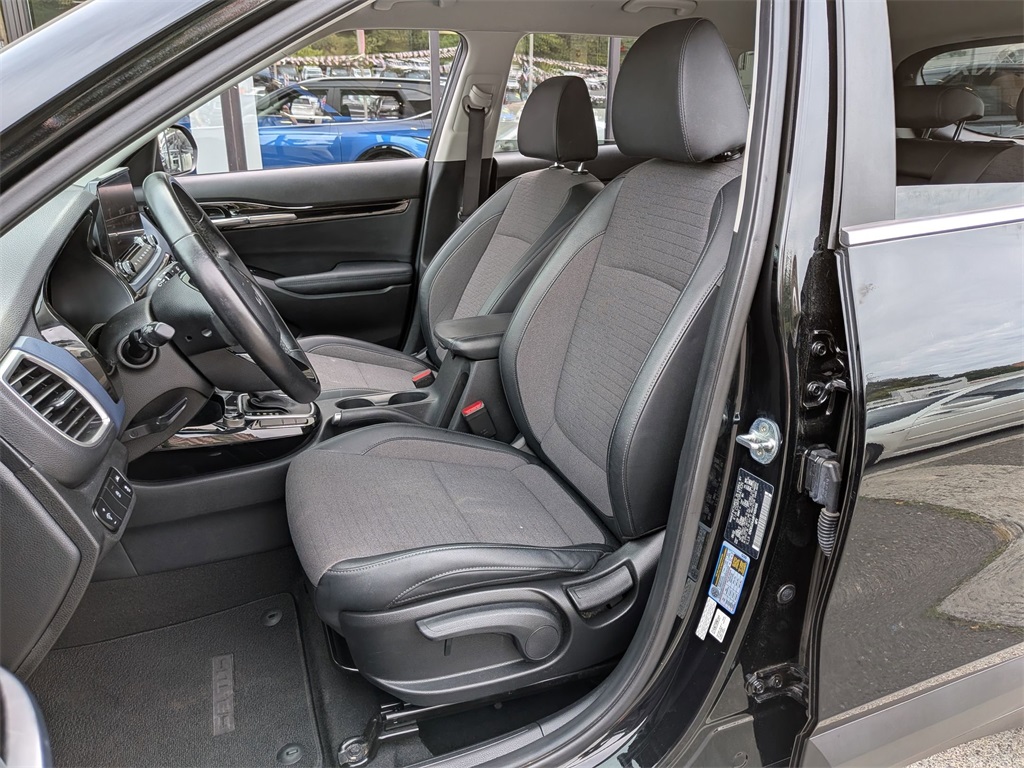 2023 Kia Seltos S photo 19