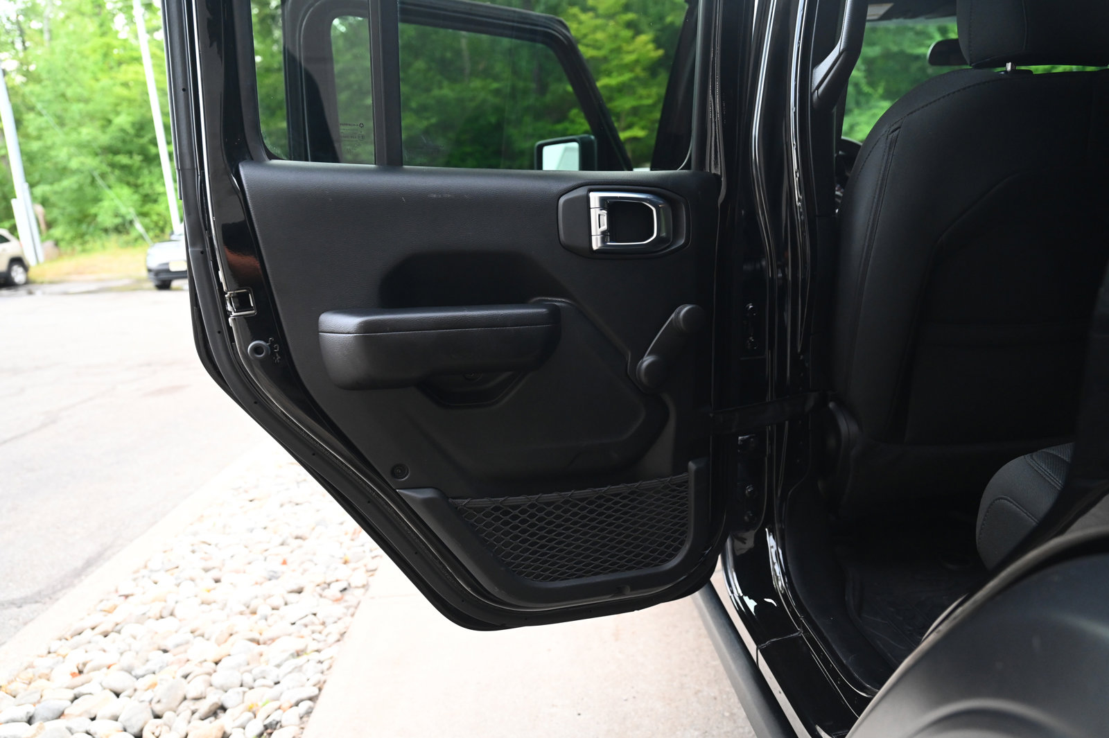 2021 Jeep Wrangler Unlimited Willys Sport photo 19
