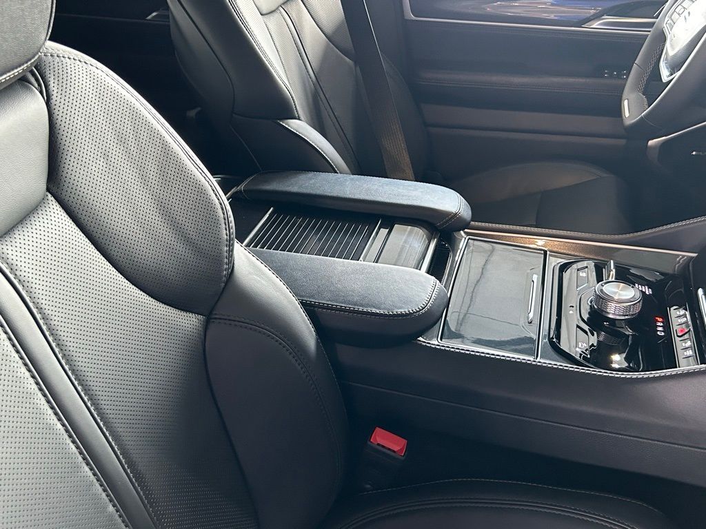 2024 Jeep Wagoneer Base photo 20