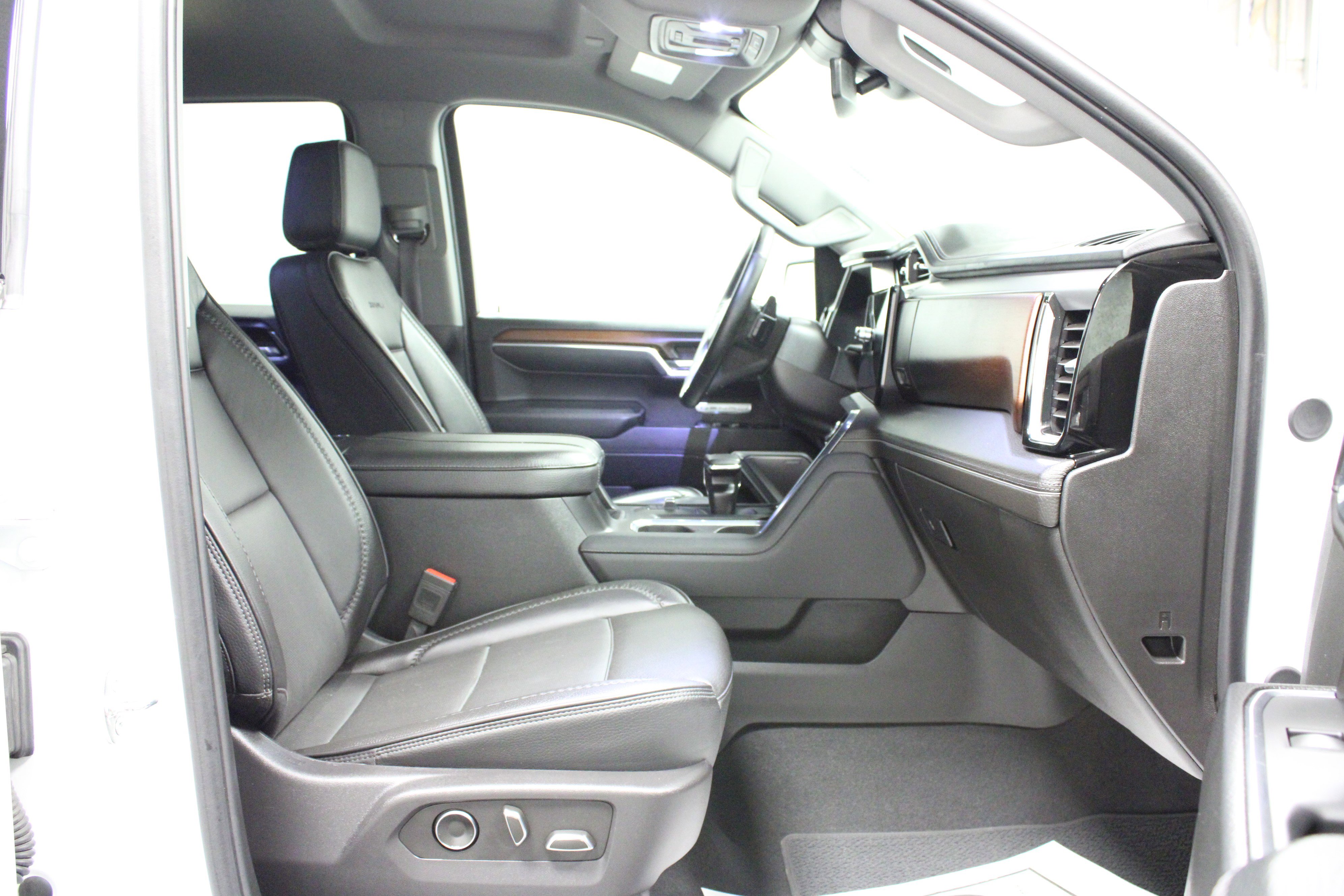 2024 Gmc Sierra 1500 Denali photo 14