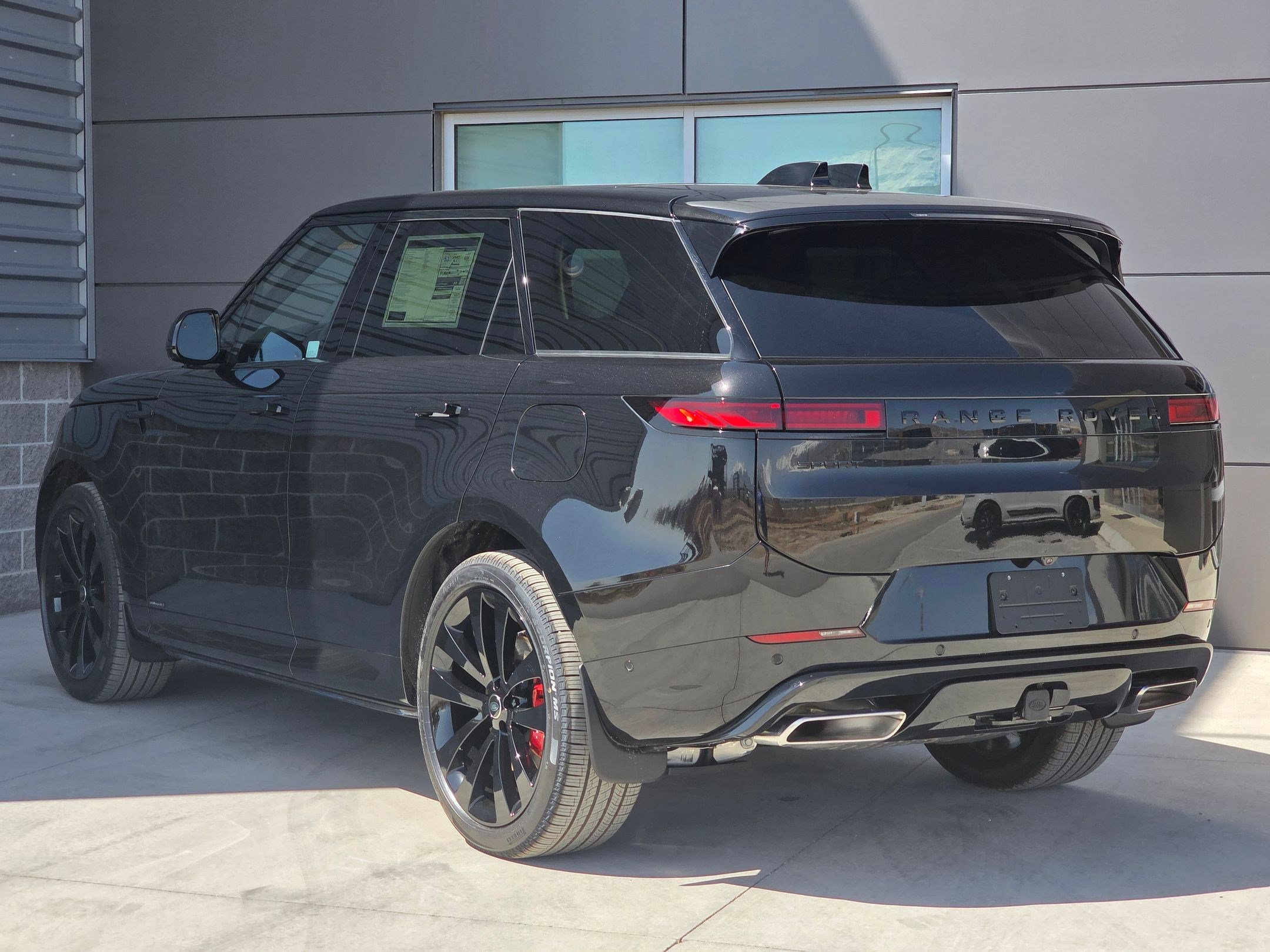 2025 Land Rover Range Rover Sport Autobiography PHEV photo 7