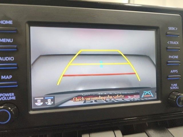 2021 Toyota RAV4 XLE Premium photo 3