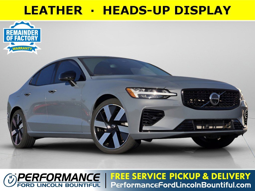 2024 Volvo S60 Ultimate's photo