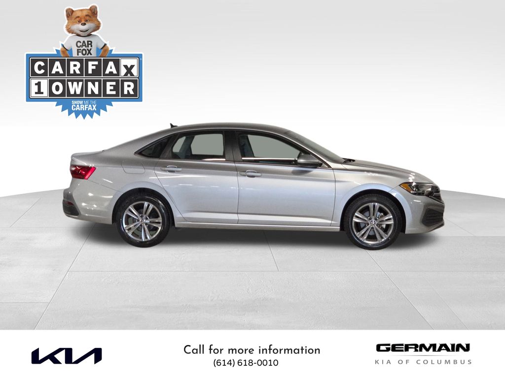 2022 Volkswagen Jetta 1.5T SE photo 4