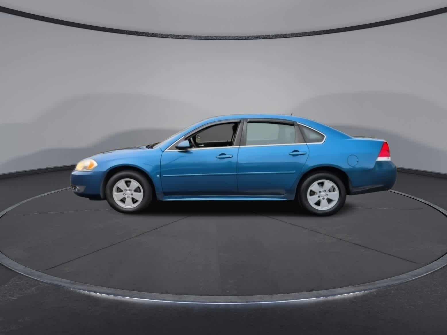 2010 Chevrolet Impala photo 4