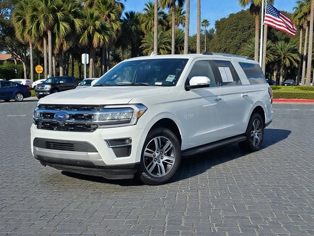 2024 Ford Expedition Limited's photo