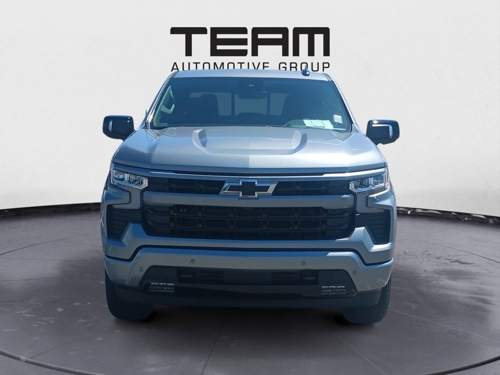 2025 Chevrolet Silverado 1500 RST photo 2