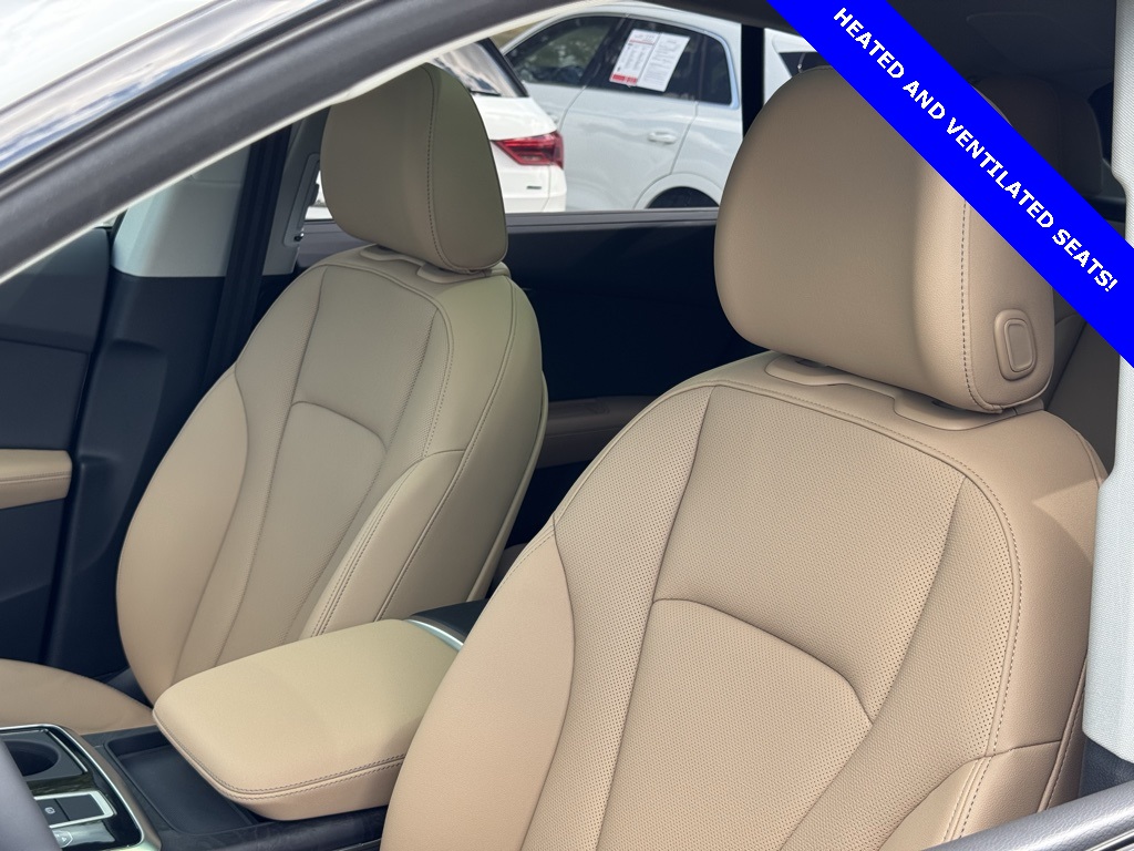 2025 Audi Q8 55 Premium Plus photo 2