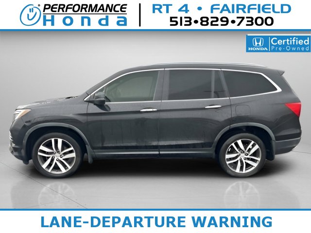 2017 Honda Pilot Elite's photo