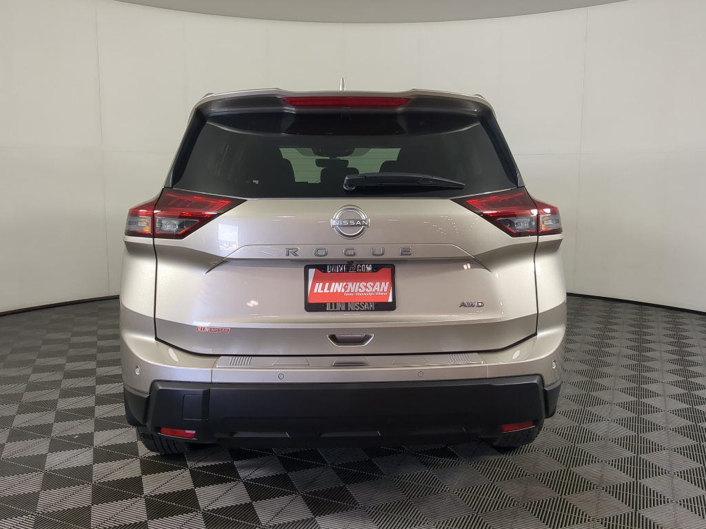2026 Nissan Rogue SV photo 6