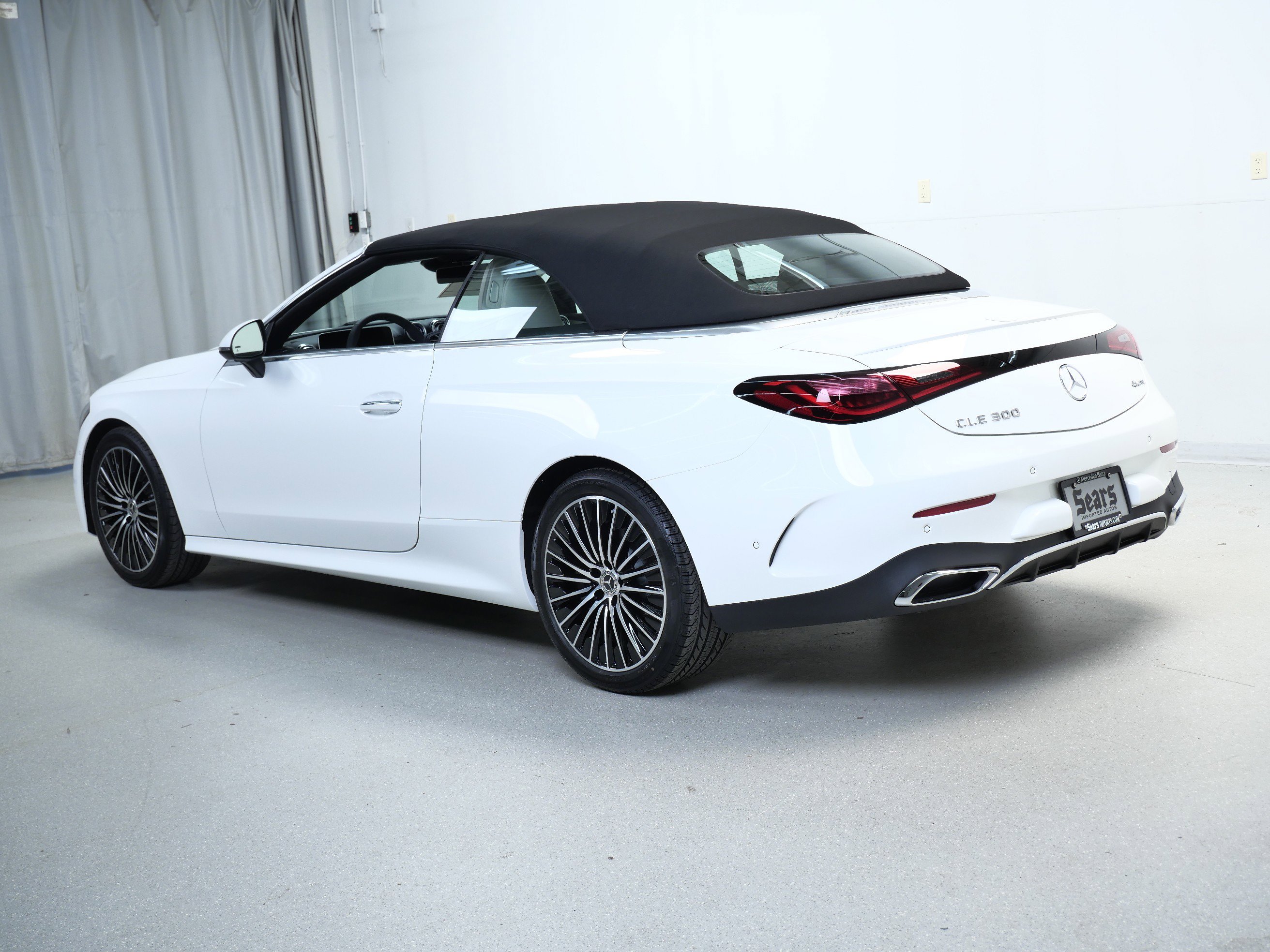 2026 Mercedes Benz CLE 300 4MATIC Cabriolet photo 5
